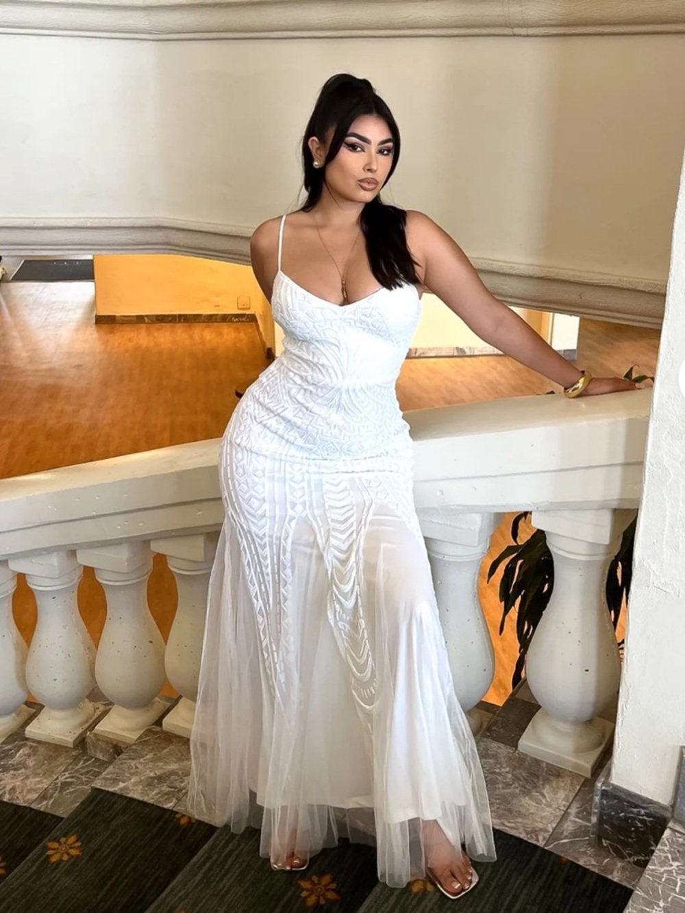 NWT Elegant White Embroidered Tulle Evening Dress - Picture 3 of 10